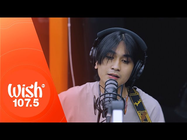 Adie performs Paraluman LIVE on Wish 107.5 Bus class=