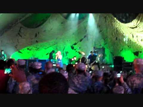 Decode -Paramore Live  in Kuwait