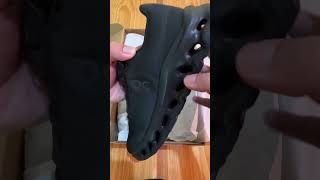 On Cloudtilt Black Eclipse