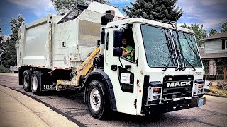 Super rare EX HBS trash Mack LR Heil Python on rainy WM trash!