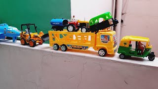 Beautiful Toys Pushed By Hand On Boundary Wall - Toys Collection