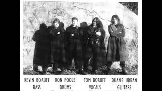 Mikki Finn Us, Heavy Metal - Watch Out