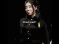 ❤️ 사진은 트리플에스(tripleS)의 멤버 김유연입니다. 사진 속 유연은 옛날식 남자 교복(가쿠란)을 입고 팬사인회에 참석한 모습입니다.