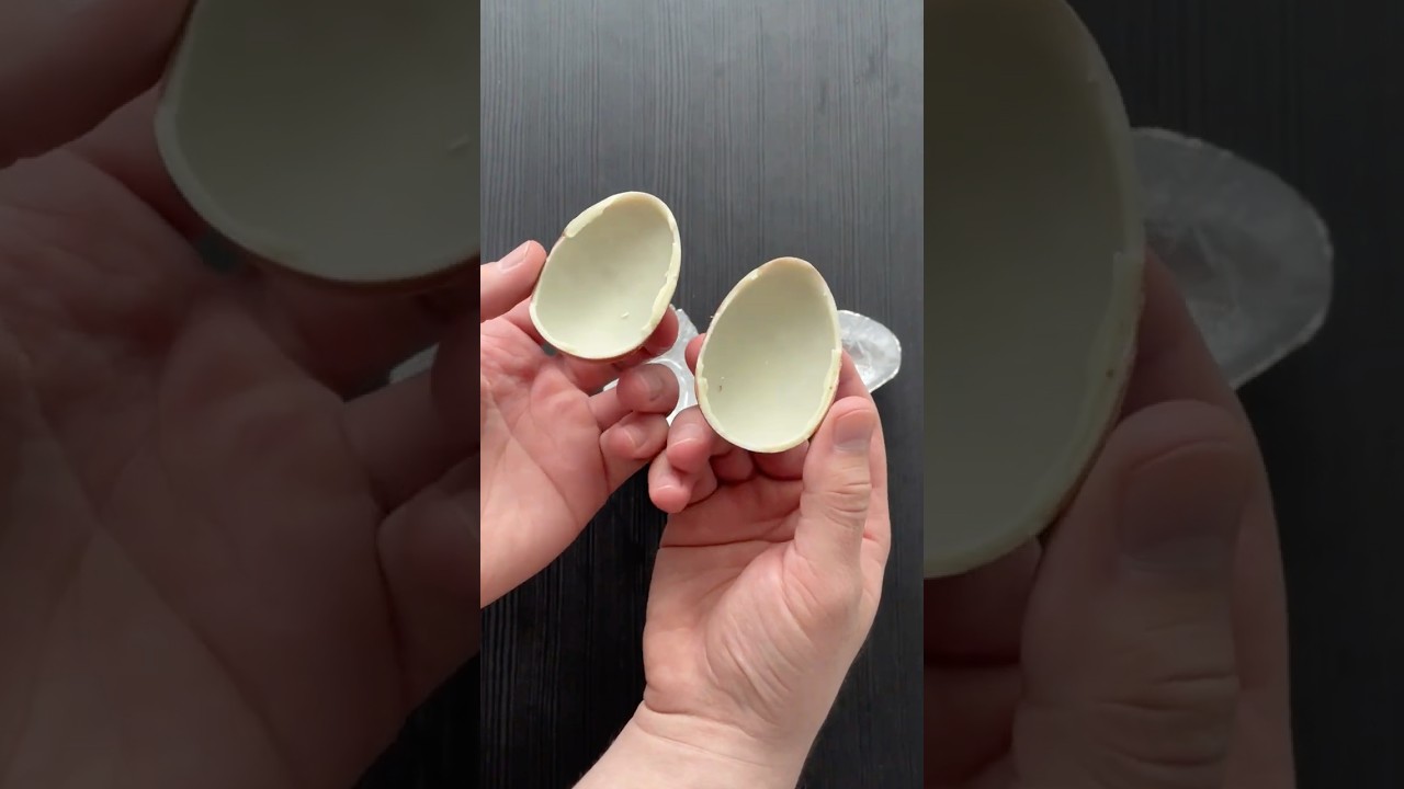 Эффект Манделы с яйцом из Киндер Сюрприз