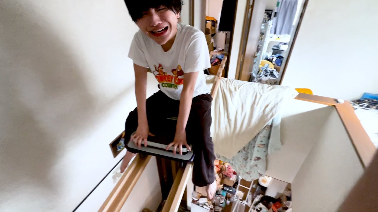 My younger brother's handmade trolley broke - YouTube
