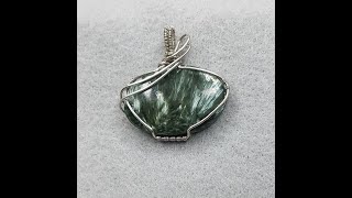 How To Wire Wrap a Cabochon in East West Design