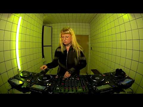 ttyfal | HÖR - December 12 / 2023