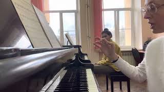 видео: Урок 11. Работа над фортепианной техникой на примере этюдов Черни «НМК им. Д. Д. Шостаковича» картинка: Урок 11. Работа над фортепианной техникой на примере этюдов Черни «НМК им. Д. Д. Шостаковича»