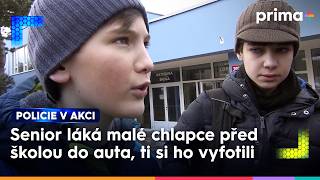 Starší muž láká dva chlapce do auta před základní školou | Policie v akci