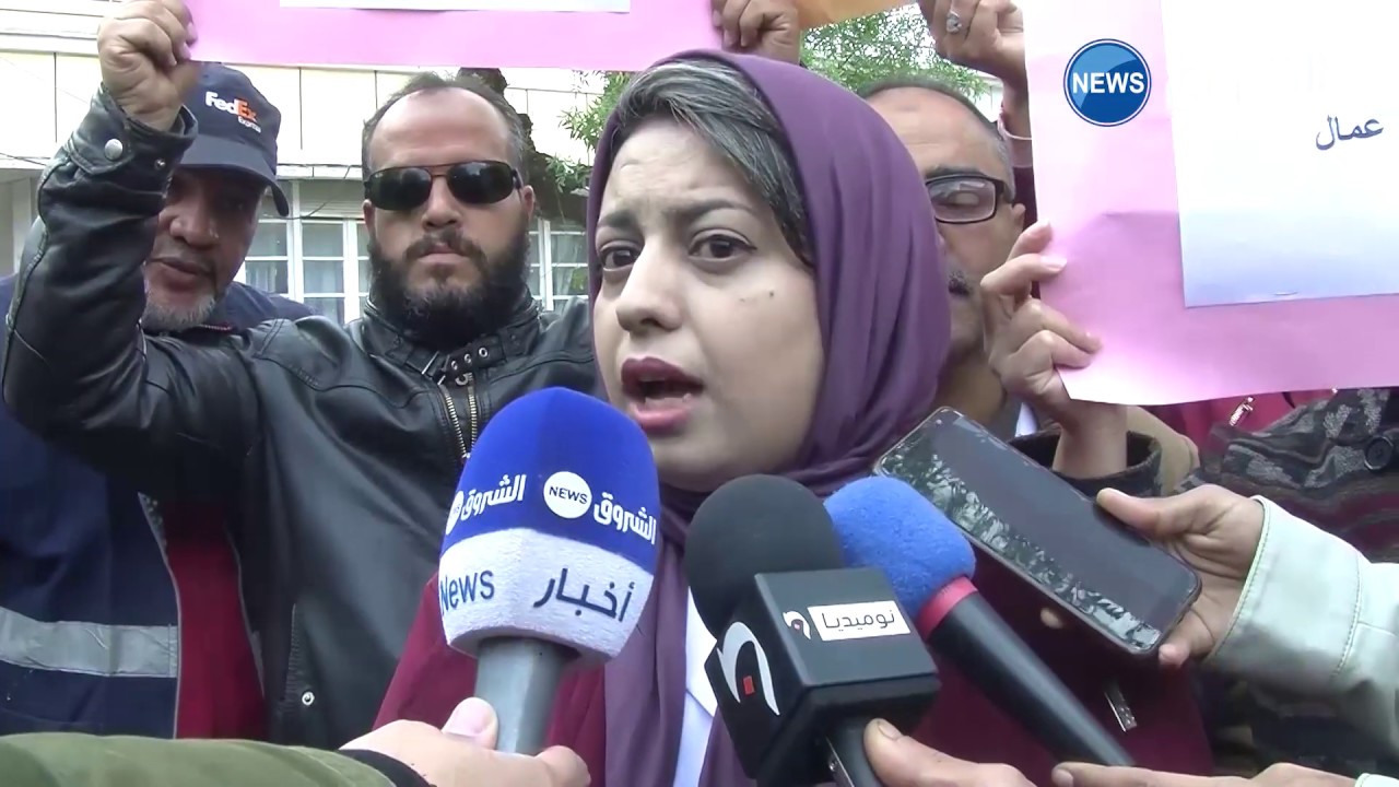 سيدي بلعباس: ممرضون يحتجون بعد الإعتداء على زميلتهم بمستشفى عبد القادر حساني