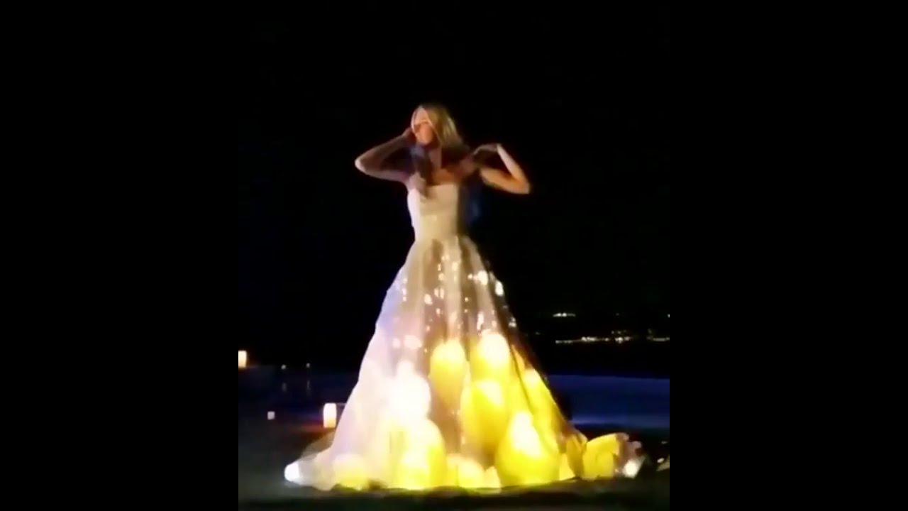 Свадебные платья световое шоу 2021 в Москве Luma Cake | 3d маппинг на платье