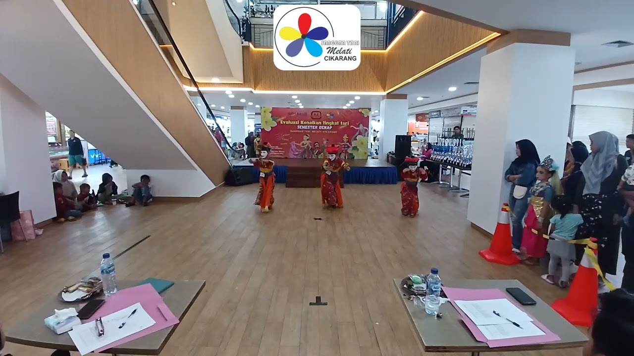 TARI GEGOT NADYA, JAUZA, & GRACIA II SANGGAR TARI MELATI CIKARANG