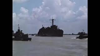 Video thumbnail of "Green River - CCR (Vietnam footage)"