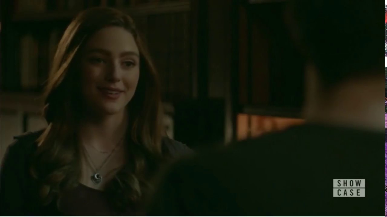 legacies 1x01 Hope attacks Landon