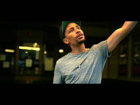 Sleduj Joey Tre' ft. Anwar Sadot - Headlights na YouTube