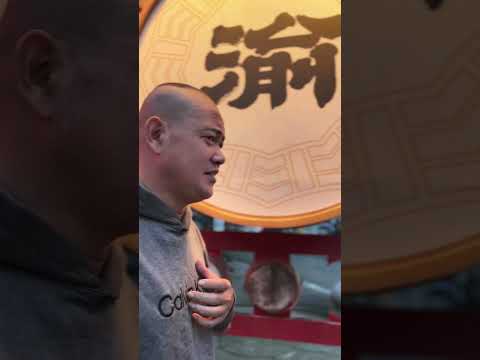 《想》一首表达了对平凡自由生活的追求和对生命的感恩的歌曲，他的声音温暖而动听，他的音乐真诚而深刻，他用歌声唱出了每个人心中的所想。🎵周强Music🎵