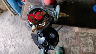 Morris Minor Level 2: Distributor lubrication and checking for wear and tear