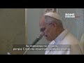El PAPA LEÓN XIV consuela los FAMILIARES de los fallecidos en el INCENDIO en CRANS - MONTANA