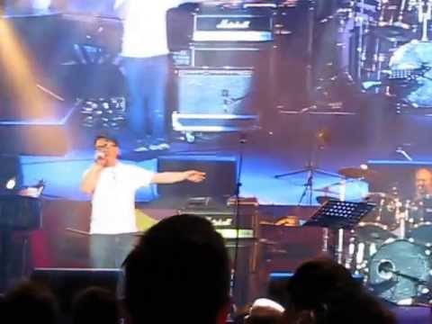 陳奐仁 - Fly me to the Moon @ Hong Kong Wine and Dine Festival 2013 Music Performance (2-Nov-2013)