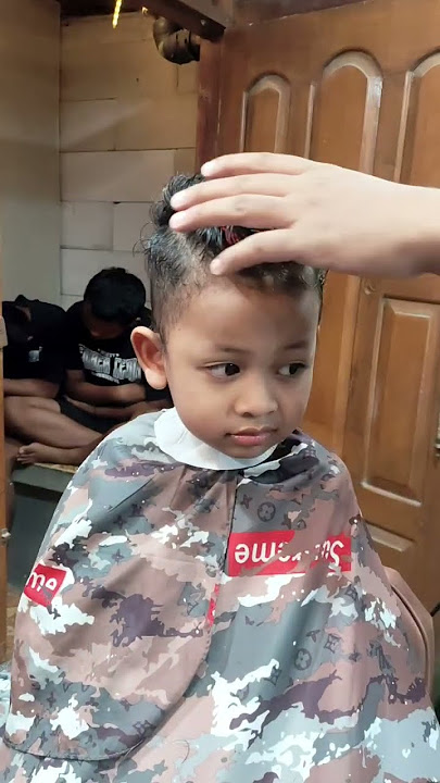 bocil potong rambut keenakan #anaklanang #bocil #babershop #myboy #potongrambut #children #junior