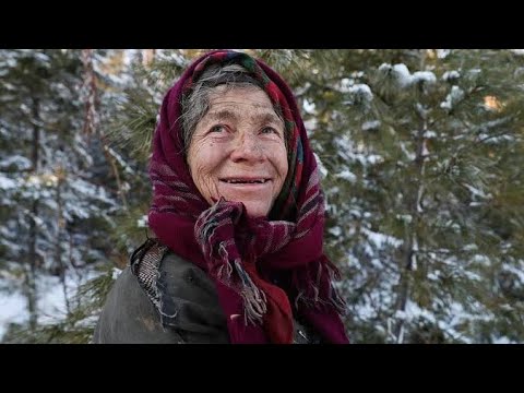 Video: Vyresnysis pūkų monstras turi tik vieną dalyką savo kibiro sąraše - norint gauti 1000 hugs