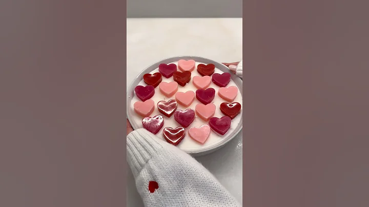 Valentine’s candle pt. 2 🎀 #aesthetic #heart #candles #shorts #home #decor #diy #inspo #pink #girly