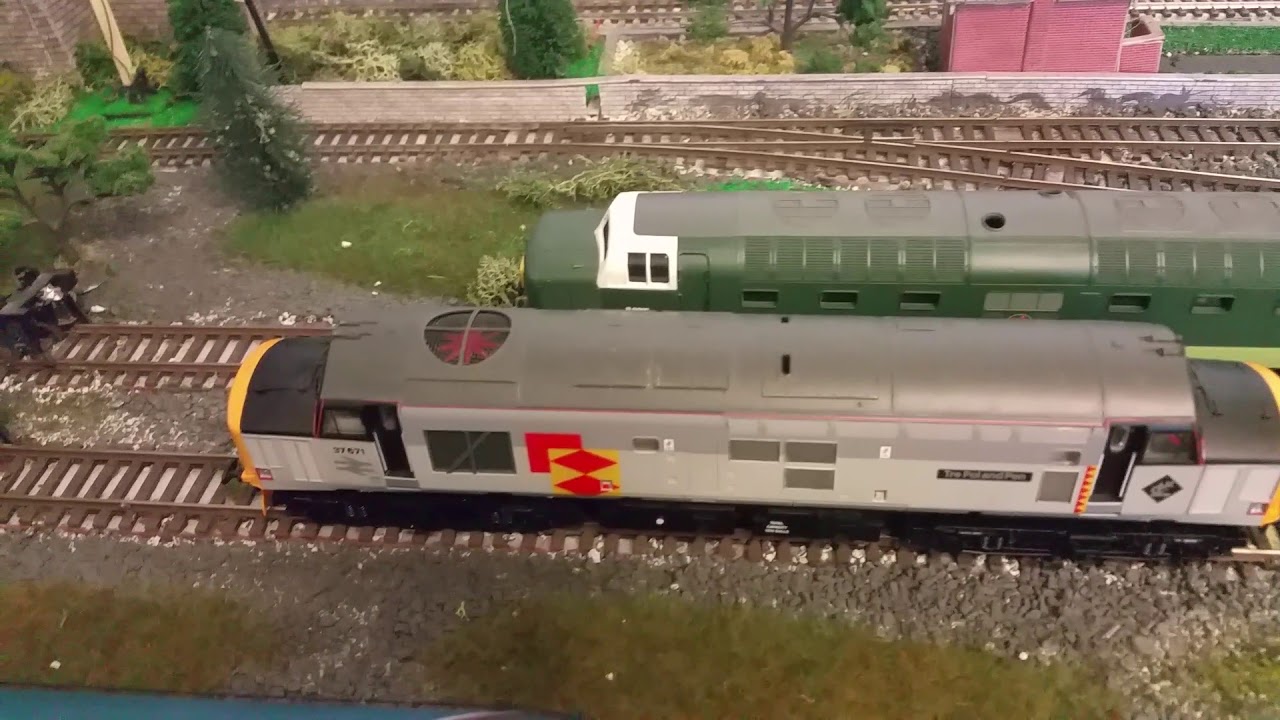 to strathmore Road junction YouTube