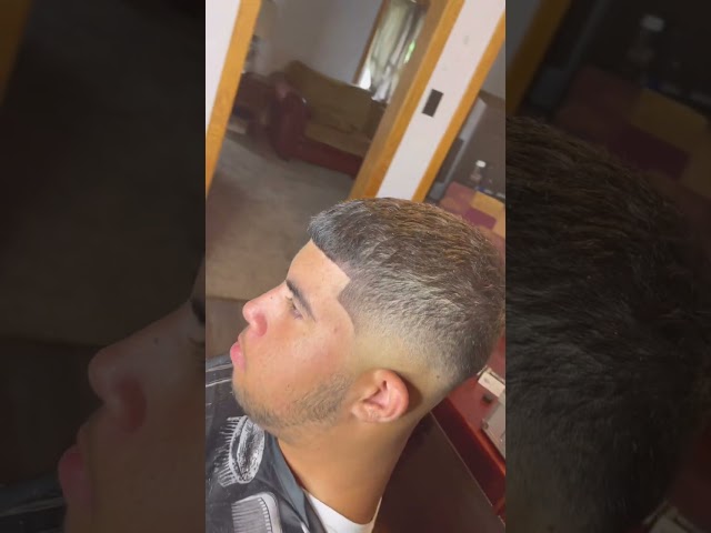 Crisp midfade ☄️…#fade #asmr #trasition #shorts #haircut #asmr #subscribe ✅