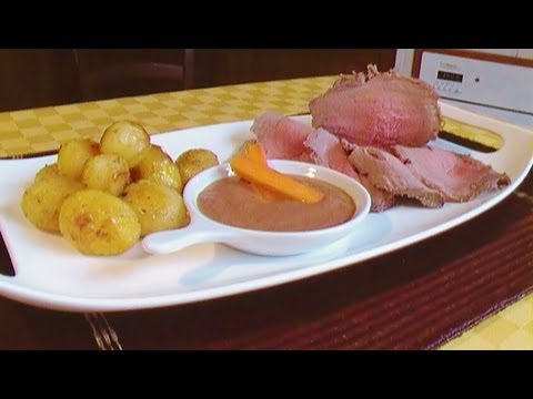 Video: Come Cucinare Gli Involtini Di Roast Beef Con Pere Al Vino Rosso
