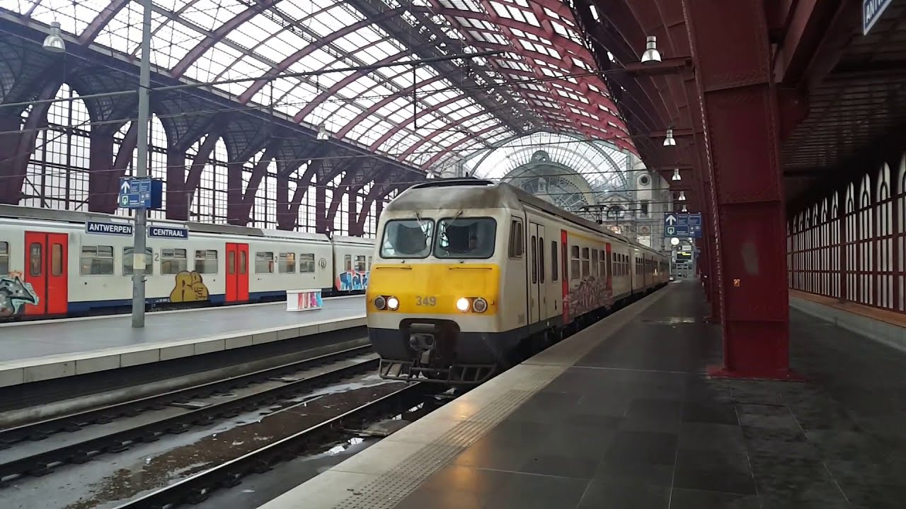 Treinen/Trains op Antwerpen Centraal 2-2-2019
