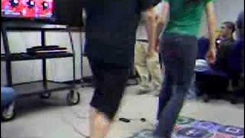 SaM and Lara... DDR Tournament final song