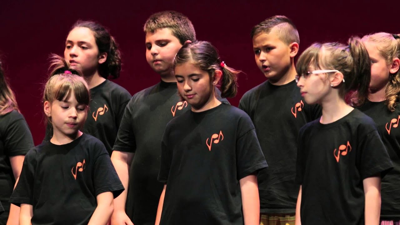 Coro Alicia de Larocha   the sleep my little sea