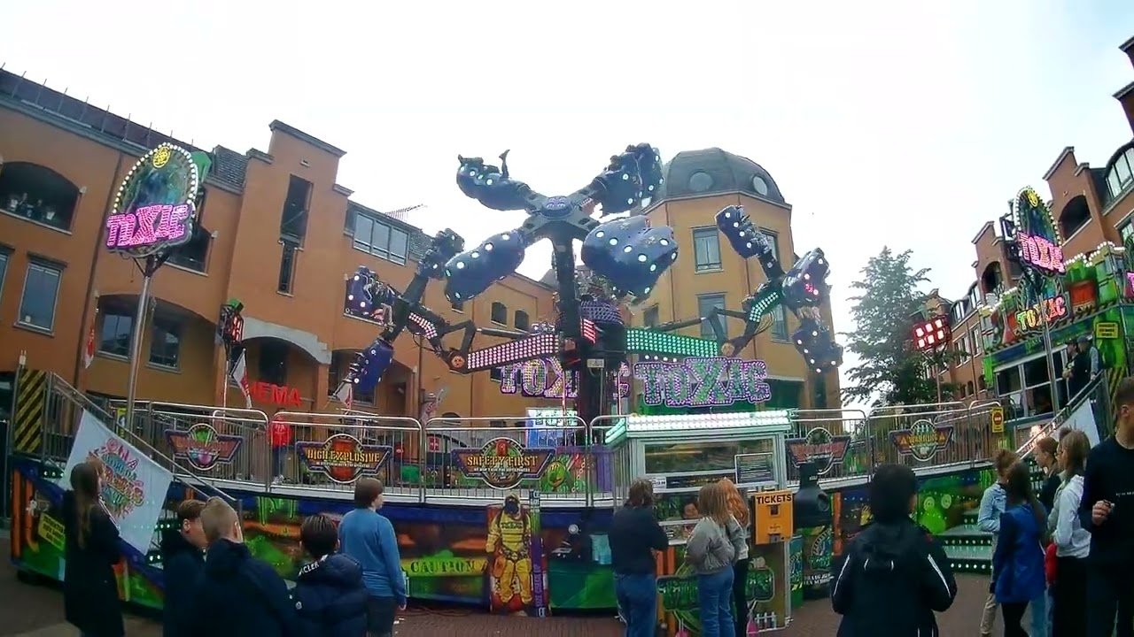 Toxic speedflip off ride Kermis Weert 2022 nl