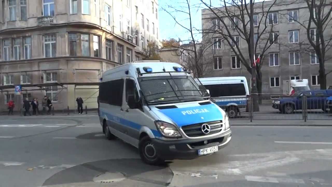 20x Mercedes Sprinter, 2x Fiat Ducato, 2x Volkswagen, 1x Renault Policji alarmowo/ Police