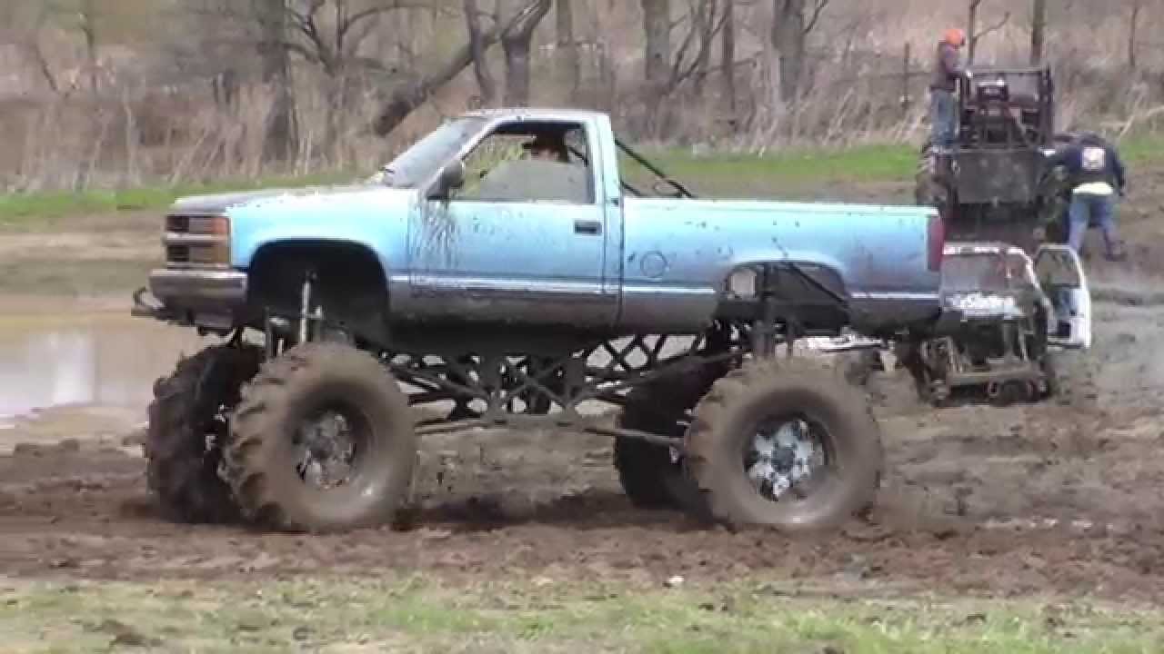 Mega Truck Loses Tire After Hard Landing YouTube