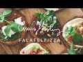 Kikærtepizza - Opskrift på pizza med sprød falafelpizza - Emma Martiny