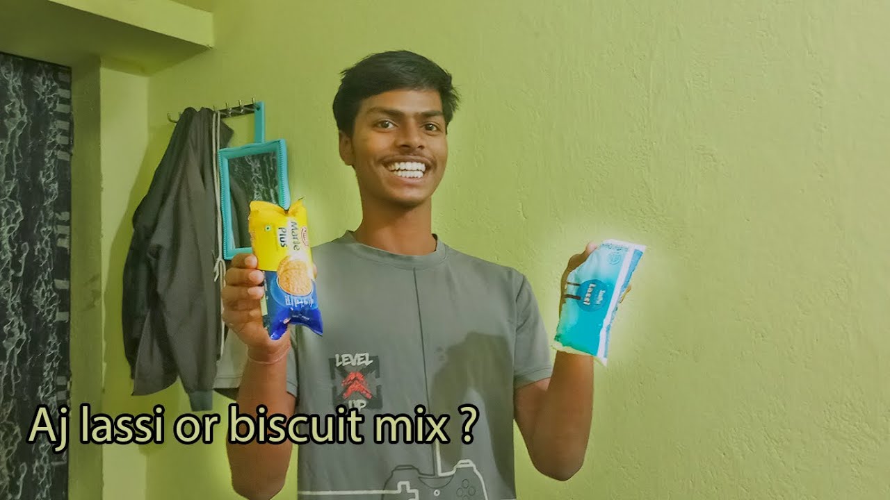 Aj Lassi or Biscuit mix Kar KE Try Kiya 😊😊