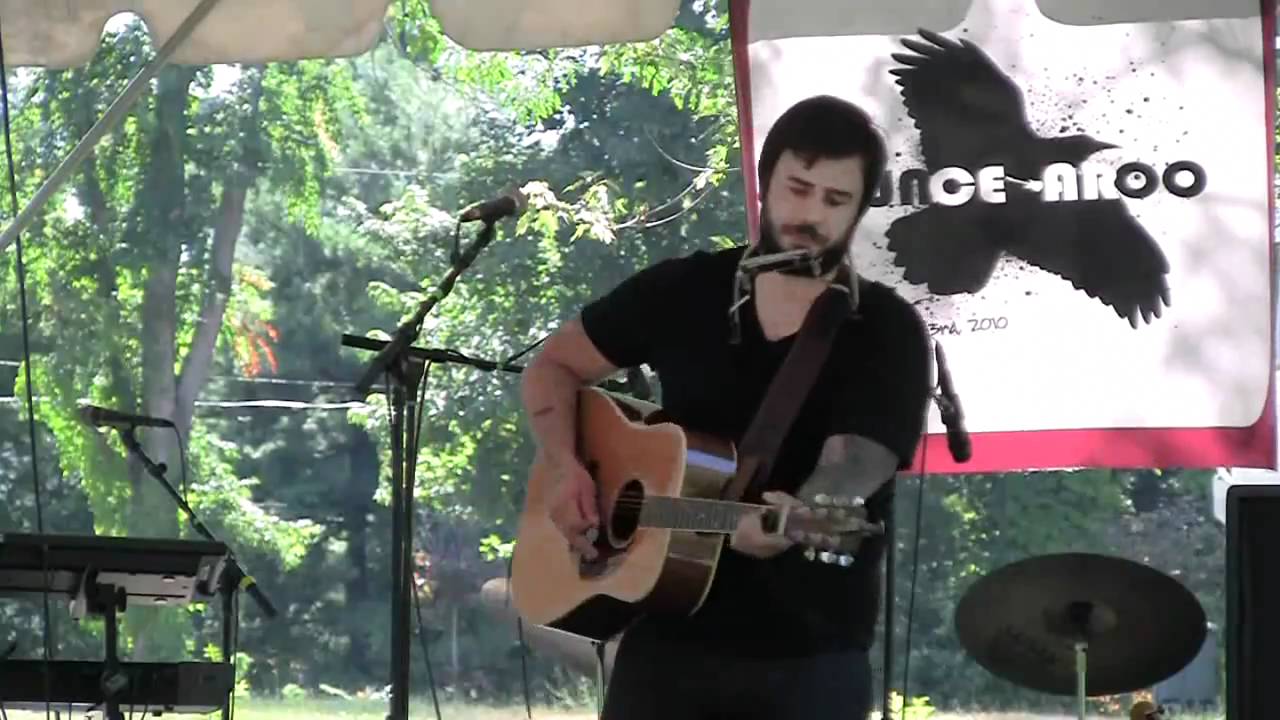 YouTube에서 Justin Jones - The Gutter - Live at BUNCEAROO - 7/3/2010 보기 YouTube에서 Justin Jones - The Gutter - Live at BUNCEAROO - 7/3/2010 보기