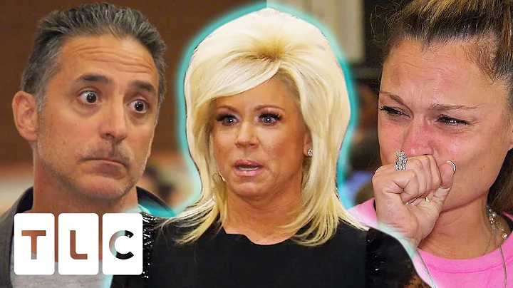 Theresa Gives Shockingly Accurate Readings From A Crowd Of 800 People | Long Island Medium