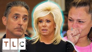 Theresa Gives Shockingly Accurate Readings From A Crowd Of 800 People | Long Island Medium
