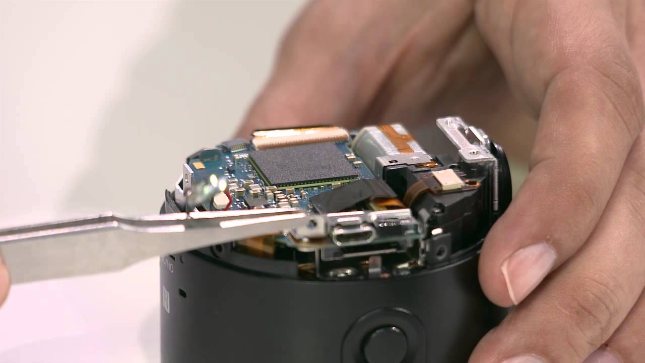 QX100 Lens Style Camera Gets A Teardown Just In Time For Shipping sgnl price in india