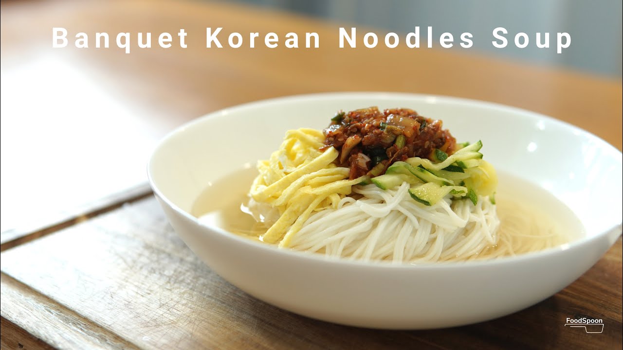 Banquet Korean Noodles Soup Recipe Janchi Guksu 잔치국수 YouTube