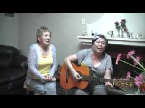 VIOLETA GONZALEZ Y CRISTINA MAYER -"Vuelta, fuera ya la empanada"