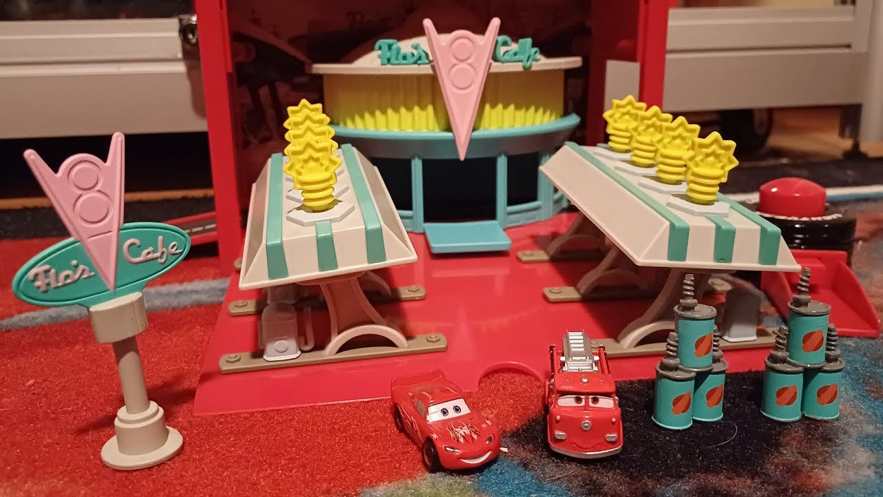 Disney Store Pixar Cars Flo's V8 Café On-the-Go Playset (Radiator