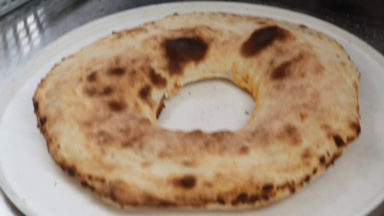 Pizza Ciambella (Pizza Donut)  Massimo Nocerino