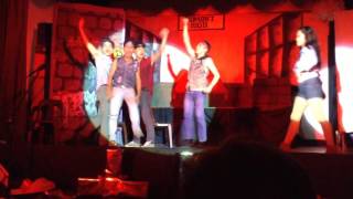Footloose - girl gets around