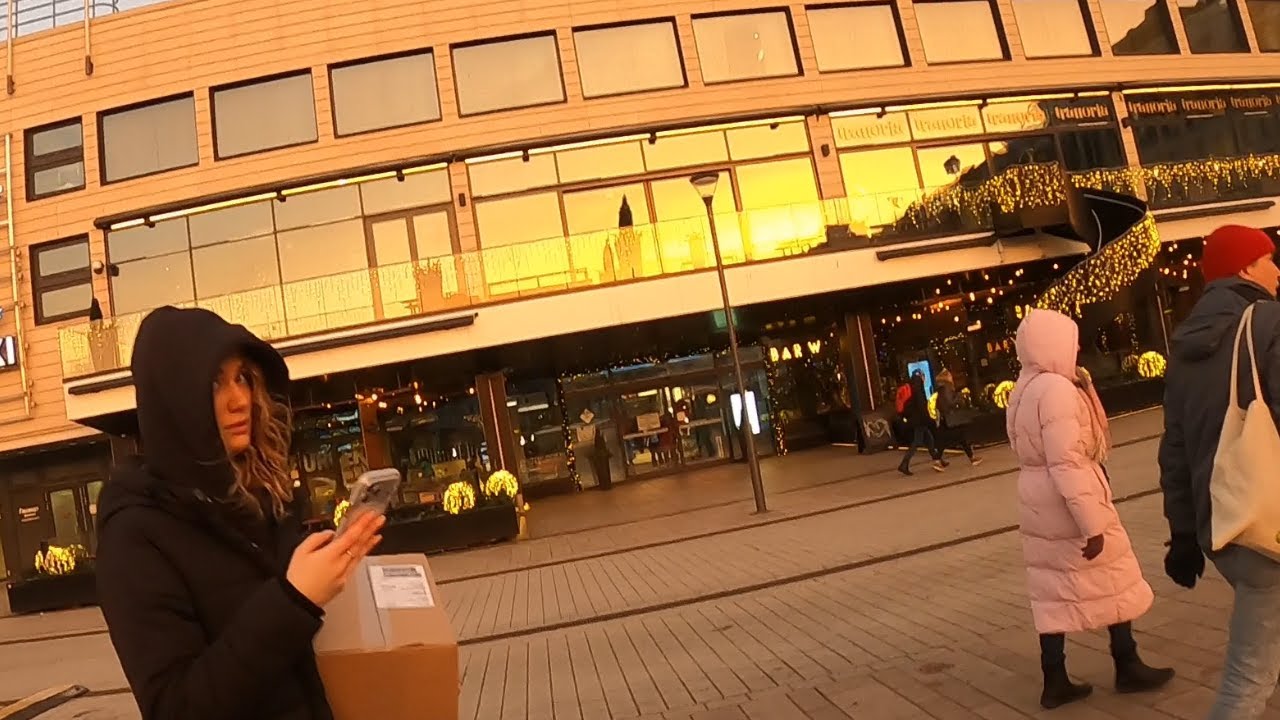 The Most Awkward Christmas Greeting Ever!