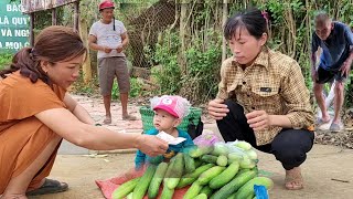 single mother, picking melons, going to the market to sell, buying things to repair the house