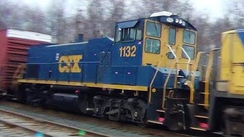 Switcher Trailing on CSX Manifest Train