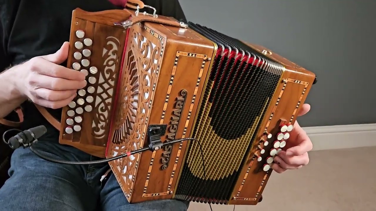Calum's Road (Strathspey, Donald Shaw) DG melodeon, button accordion